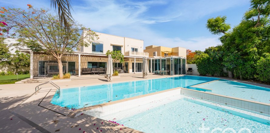 Вилла в Meadows, Дубай, 6 спален, 566.71м², № 119278