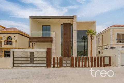 Villa in Jumeirah Park, Dubai 6 bedrooms, 836.13 sq.m. № 119277