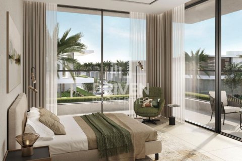 Villa in Dubai 5 bedrooms, 589 sq.m. № 65247 - photo 4