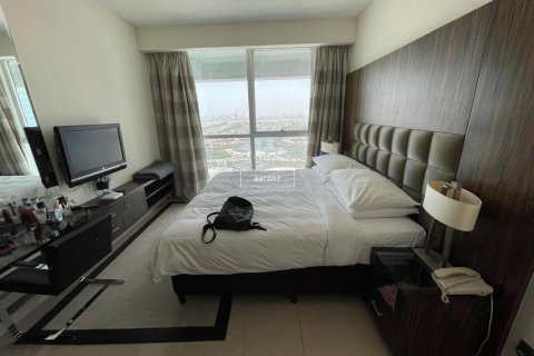 Apartment in Jumeirah Lake Towers, Dubai 1 bedroom, 63.5 sq.m. № 49751 - photo 3