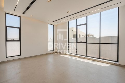 Villa in Nad Al Sheba 1, Nadd Al Sheba, Dubai 3 bedrooms, 250.84 sq.m. № 127879 - photo 9