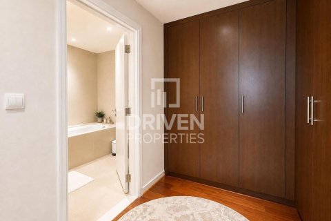 Appartement à BLVD Crescent, Downtown Dubai (Downtown Burj Dubai), Dubai, 3 chambres, 209.12 m², № 127885 - photo 12