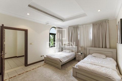 Villa in Garden Homes, Palm Jumeirah, Dubai 5 bedrooms, 622.64 sq.m. № 127875 - photo 9