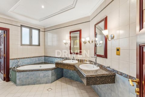 Villa in Garden Homes, Palm Jumeirah, Dubai 5 bedrooms, 622.64 sq.m. № 127875 - photo 21