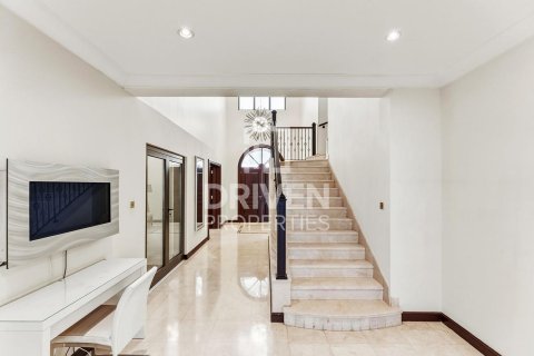 Villa in Garden Homes, Palm Jumeirah, Dubai 5 bedrooms, 622.64 sq.m. № 127875 - photo 6