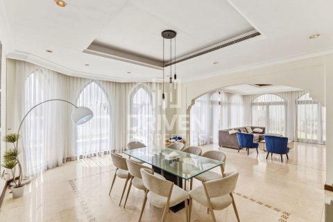 Villa in Garden Homes, Palm Jumeirah, Dubai 5 bedrooms, 622.64 sq.m. № 127875 - photo 2