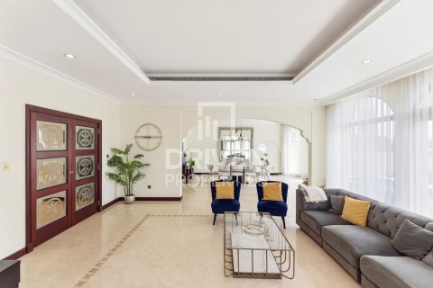Villa in Garden Homes, Palm Jumeirah, Dubai 5 bedrooms, 622.64 sq.m. № 127875 - photo 4