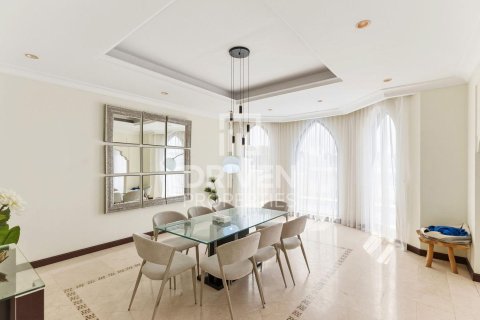 Villa in Garden Homes, Palm Jumeirah, Dubai 5 bedrooms, 622.64 sq.m. № 127875 - photo 3