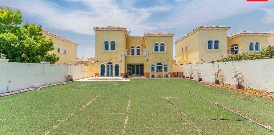 Villa à Jumeirah Park, Dubai, 3 chambres, 700 m², № 119169