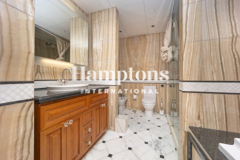 Appartement à Burj Khalifa, Dubai, 1 chambre, 108.97986415 m², № 69311 - photo 1
