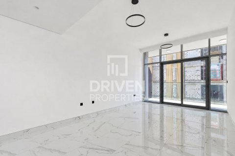 Apartment in Business Bay, Dubai 1 bedroom, 90.12 sq.m. № 135809 - photo 2