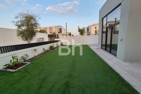 Снять в аренду таунхаус в Al Furjan, Дубай: 4 спальни, 358м², № 21987 - фото 3