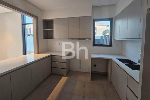 Снять в аренду таунхаус в Al Furjan, Дубай: 4 спальни, 358м², № 21987 - фото 16