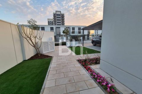 Снять в аренду таунхаус в Al Furjan, Дубай: 4 спальни, 358м², № 21987 - фото 5