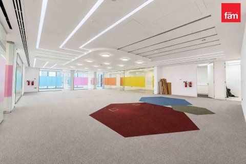 Office in Dubai Marina, Dubai 344.3 sq.m. № 124342