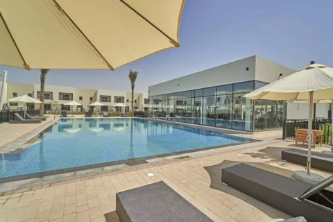 Adosado en DAMAC Hills (Akoya by DAMAC), Dubai, 3 dormitorios, 167 m², № 61271 - foto 1