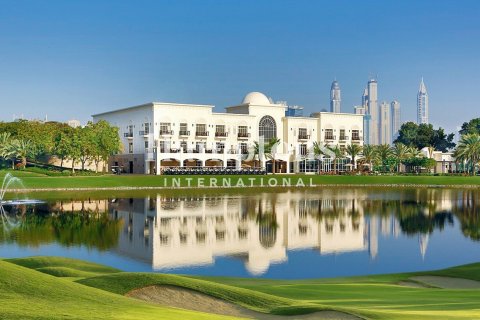 Apartamento en The Views 1, The Views, Dubai, 3 dormitorios, 177.72343900 m², № 123876 - foto 3