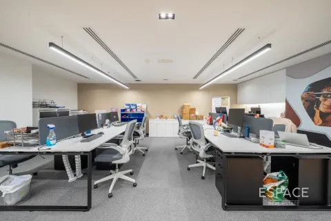 Oficina en Jumeirah Lake Towers, Dubai, 162 m², № 62284 - foto 16