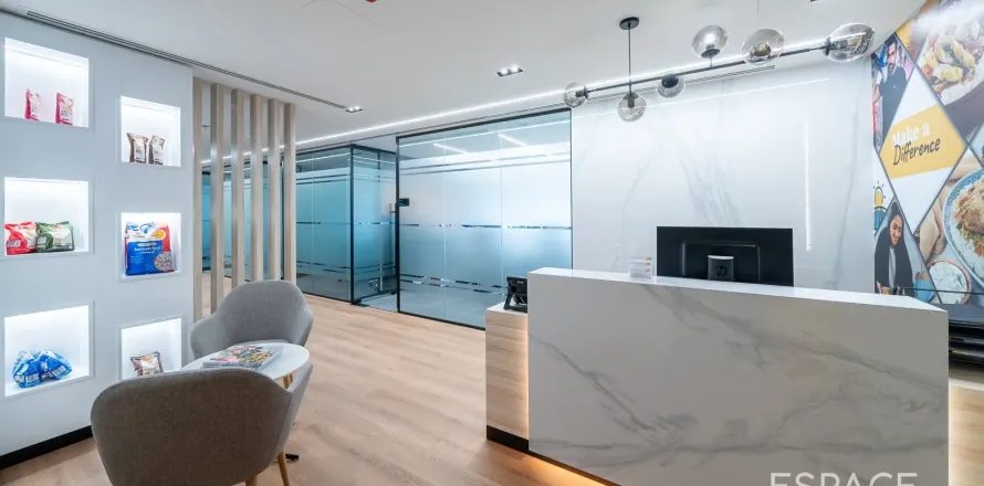 Oficina en Jumeirah Lake Towers, Dubai, 162 m², № 62284