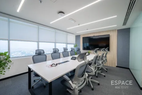 Oficina en Jumeirah Lake Towers, Dubai, 162 m², № 62284 - foto 4