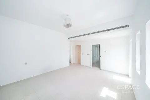 Снять в аренду виллу в Арабиан Ранчес, Дубай: 5 спален, 476м², № 62286 - фото 14