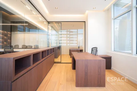 Oficina en Jumeirah Lake Towers, Dubai, 117 m², № 62283 - foto 7