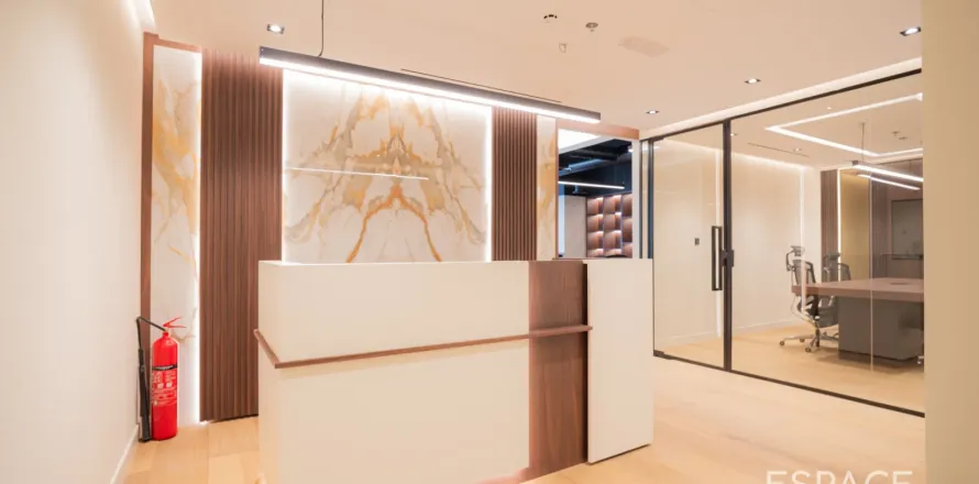 Oficina en Jumeirah Lake Towers, Dubai, 117 m², № 62283