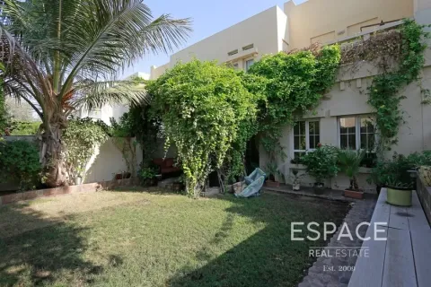 Villa à The Lakes, Dubai, 3 chambres, 234 m², № 62315 - photo 1