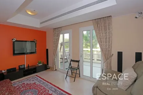 Villa à The Lakes, Dubai, 3 chambres, 234 m², № 62315 - photo 9