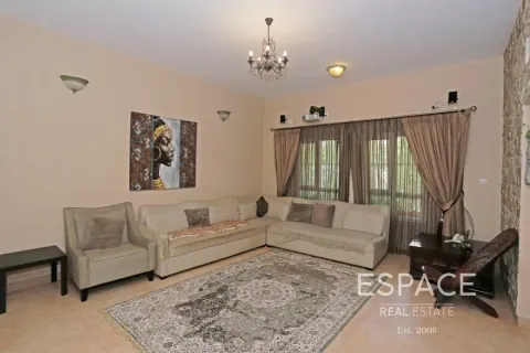 Villa à The Lakes, Dubai, 3 chambres, 234 m², № 62315 - photo 5