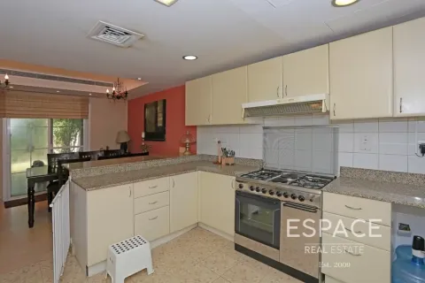 Villa à The Lakes, Dubai, 3 chambres, 234 m², № 62315 - photo 8
