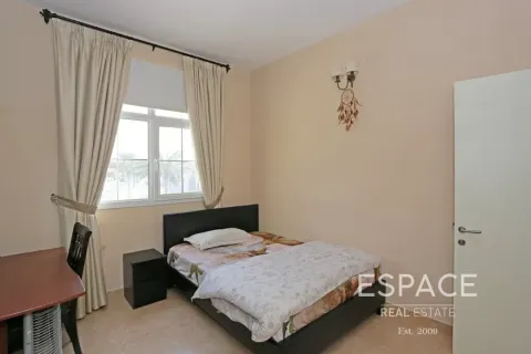 Villa à The Lakes, Dubai, 3 chambres, 234 m², № 62315 - photo 11