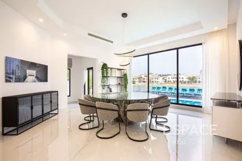 Villa in Palm Jumeirah, Dubai 6 bedrooms, 650 sq.m. № 62313 - photo 4