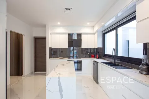 Villa in Palm Jumeirah, Dubai 6 bedrooms, 650 sq.m. № 62313 - photo 7