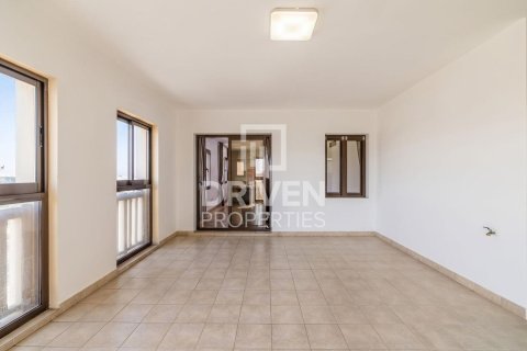 Apartment in Dubai Festival City, Dubai 2 bedrooms, 196.03 sq.m. № 126520