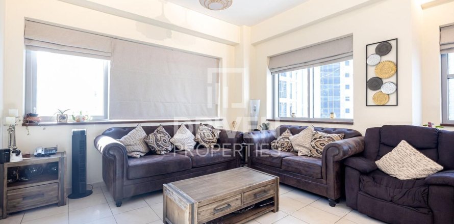 Apartment in Executive Towers, Business Bay, Dubai 3 bedrooms, 169.92 sq.m. № 127253