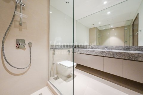 Apartment in Downtown Dubai (Downtown Burj Dubai), Dubai 3 bedrooms, 140.15996901 sq.m. № 70131 - photo 6