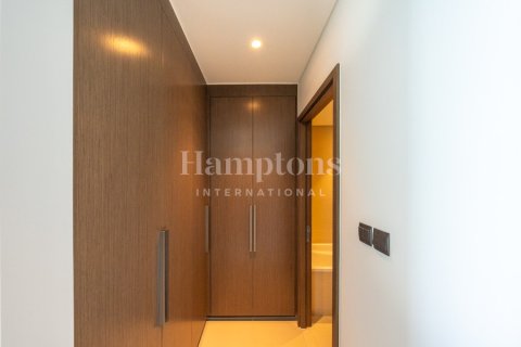 Apartment in Downtown Dubai (Downtown Burj Dubai), Dubai 3 bedrooms, 140.15996901 sq.m. № 70131 - photo 5