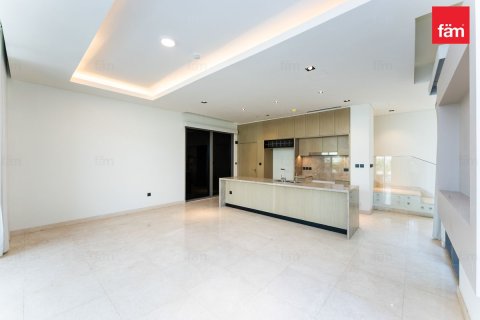 Villa in Dubai Hills Estate, Dubai 4 bedrooms, 656.5 sq.m. № 125027 - photo 3