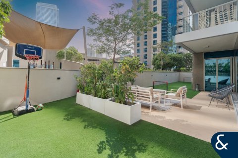 Apartment in Marina Promenade, Dubai Marina, Dubai 2 bedrooms, 285 sq.m. № 75849 - photo 4