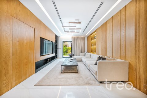 Villa en Arabian Ranches, Dubai, 6 dormitorios, 480.49 m², № 123505 - foto 8