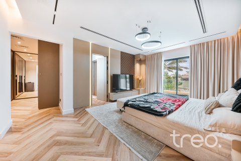 Villa en Arabian Ranches, Dubai, 6 dormitorios, 480.49 m², № 123505 - foto 17