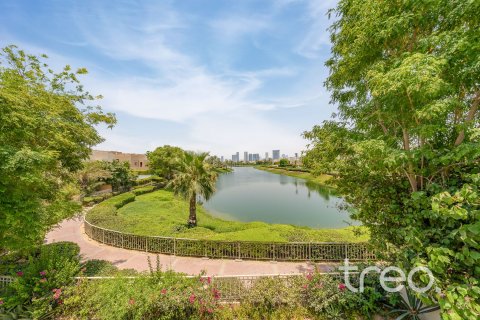 Villa in Meadows, Dubai 4 bedrooms, 385.27 sq.m. № 123499