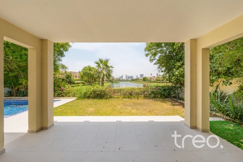 Villa in Meadows, Dubai 4 bedrooms, 385.27 sq.m. № 123499 - photo 5