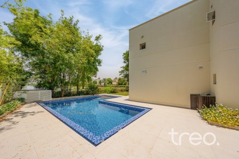 Villa in Meadows, Dubai 4 bedrooms, 385.27 sq.m. № 123499 - photo 30