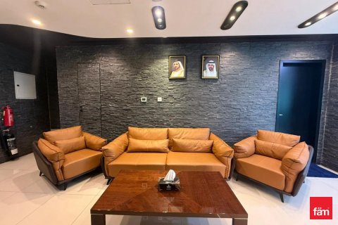 Снять в аренду офис в Бизнес-Бэе, Дубай: 148.9м², № 64063 - фото 2