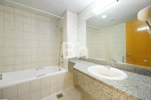 Apartamento en Discovery Gardens, Dubai, 2 dormitorios, 137 m², № 21711 - foto 12