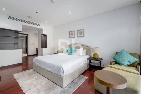 Apartment in Palm Jumeirah, Dubai 2 bedrooms, 169 sq.m. № 21731 - photo 12