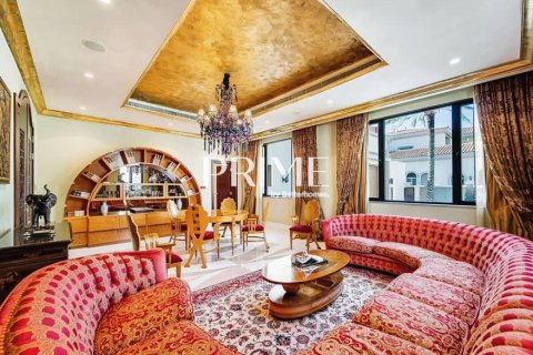 Villa en Palm Jumeirah, Dubai, 5 dormitorios, 1245 m², № 21714 - foto 7