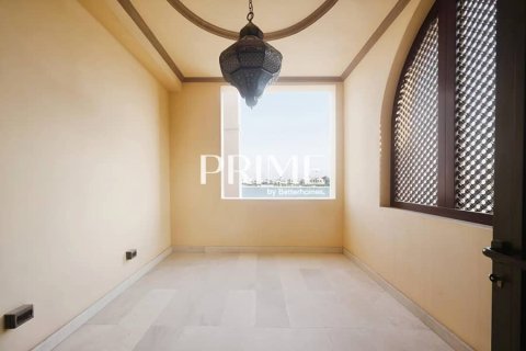 Villa en Palm Jumeirah, Dubai, 5 dormitorios, 1245 m², № 21714 - foto 9